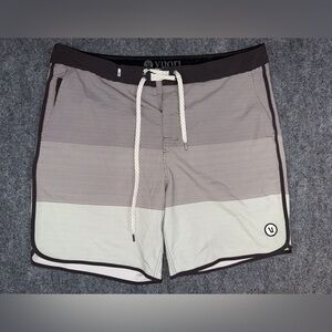 Vuori Men's Swim Shorts - Gray and Cream